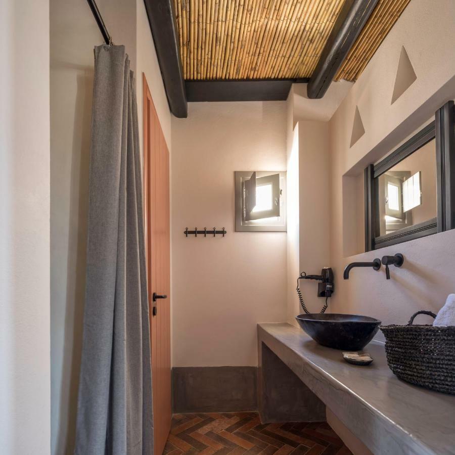 Misteli Suites Акротири Экстерьер фото